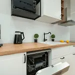 Stylowy Z Parkingiem By Renters 아파트