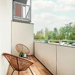 Stylowy Z Parkingiem By Renters 우치
