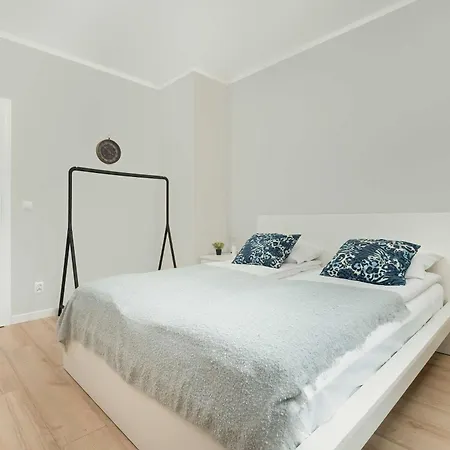 Stylowy Z Parkingiem By Renters Apartment *